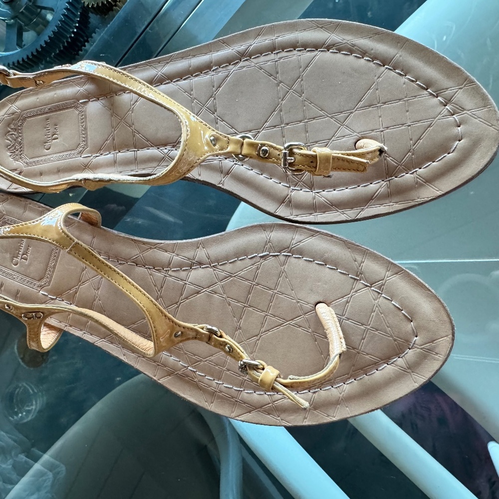 Dior Thong Sandal,  tan patent